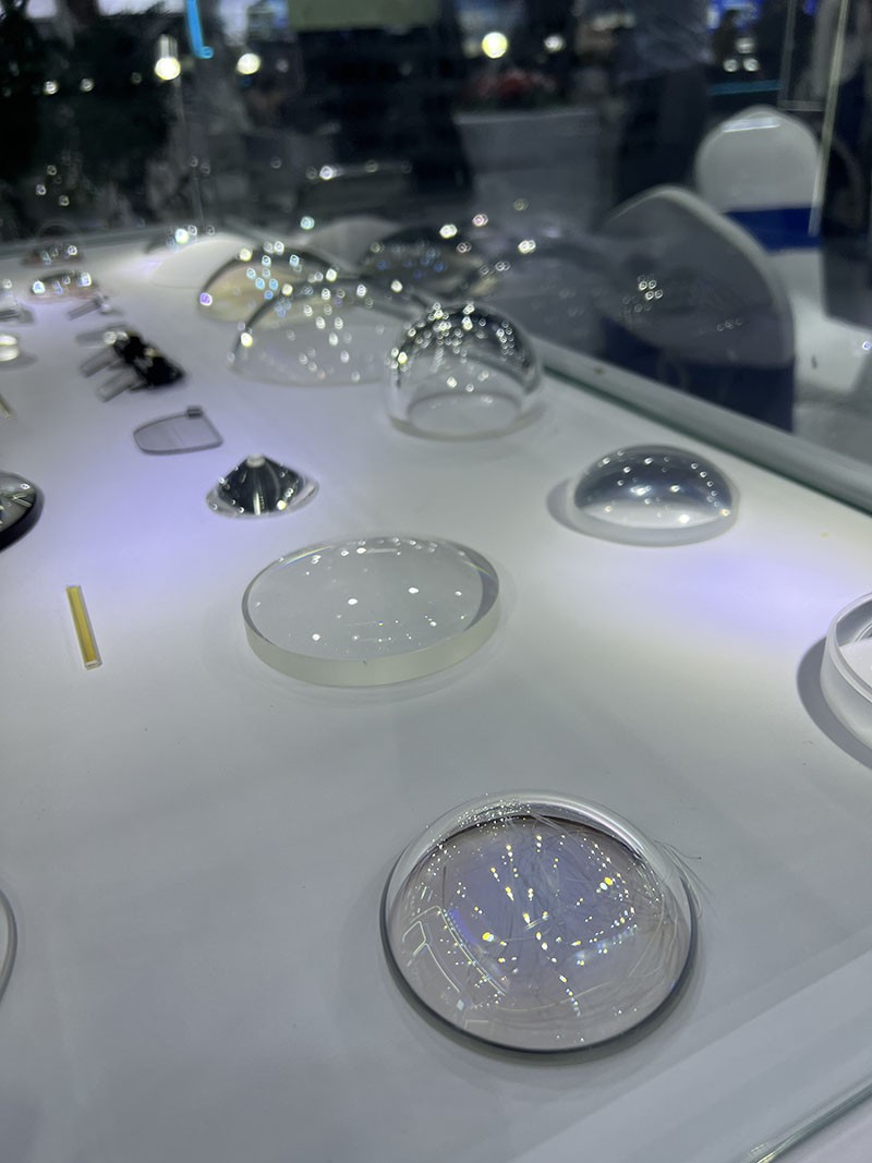 激埃特光學球罩透鏡展品 激埃特光學球罩透鏡展品